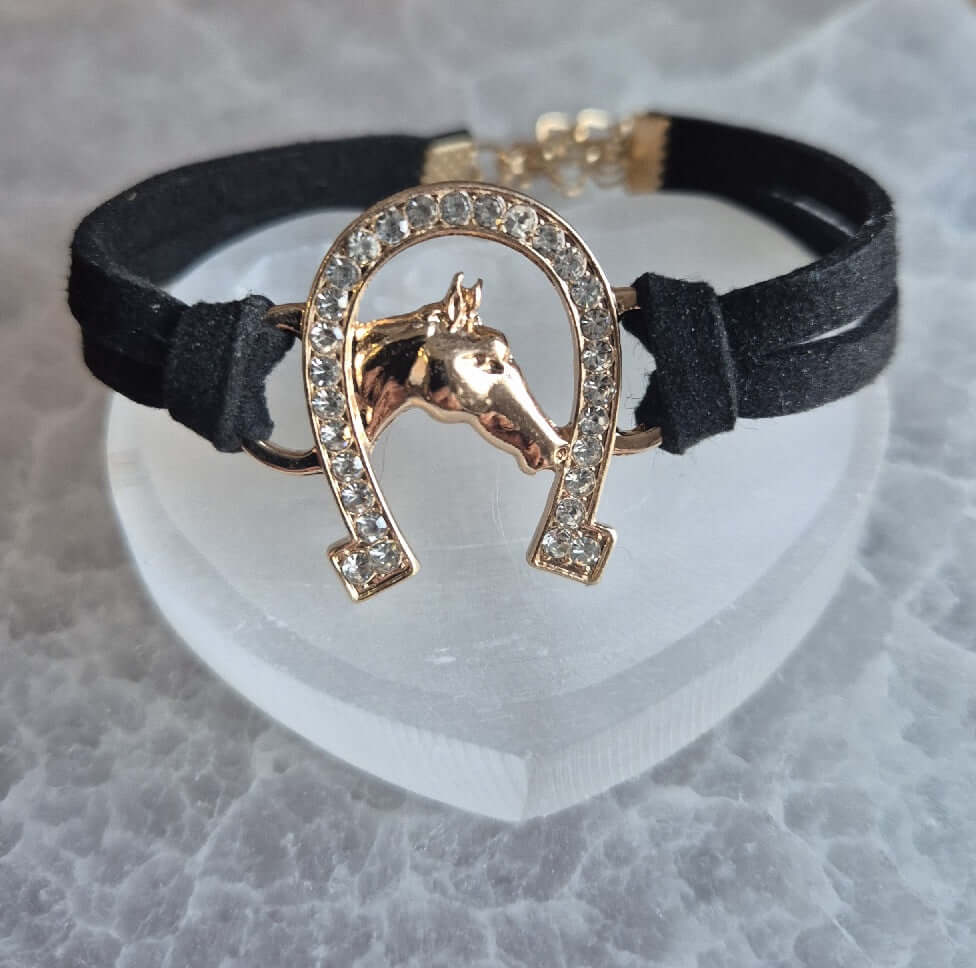 Bracelet Fer a Cheval Strass Suedine