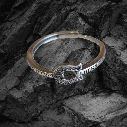 Bague Fer a Cheval en Argent a Strass Lucky