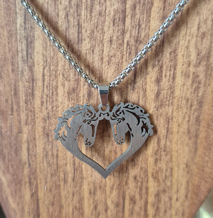 Collier 2 Tetes Cheval en Coeur Argent
