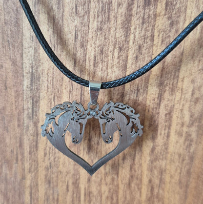 Collier 2 Tetes Cheval en Coeur Argent