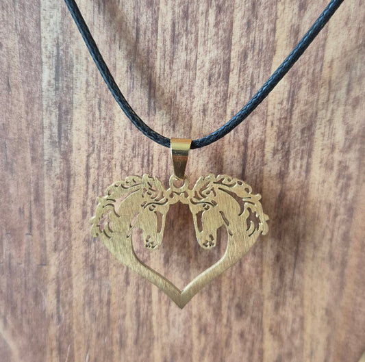 Collier 2 Tetes Cheval en Coeur Doré