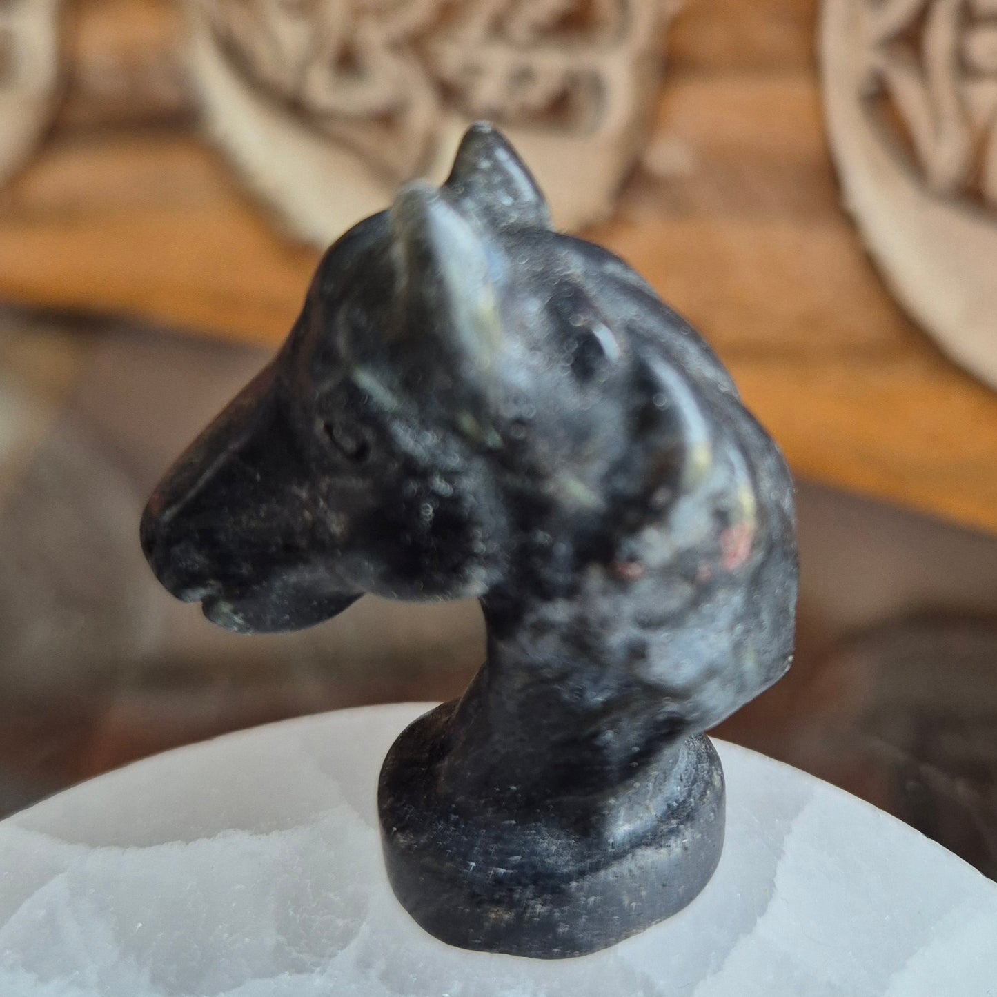 Figurine Tete de Cheval Grenat Noir 35mm